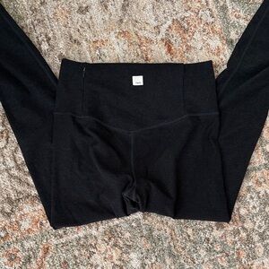 Vuori Black dream knit Leggings